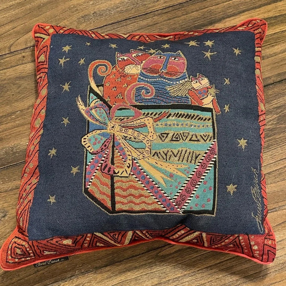 LAUREL BURCH Christmas CATS Throw PILLOW Holiday TAPESTRY Kitty Vintage Red Gold - Picture 4 of 7